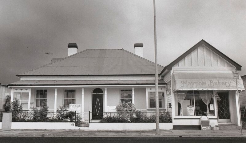 File:Burnett Street 45 Maypole Bakery Mike Key (1995).jpg
